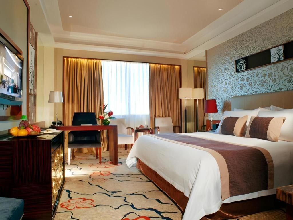 Eurasia International Hotel Dongguan  Exterior foto
