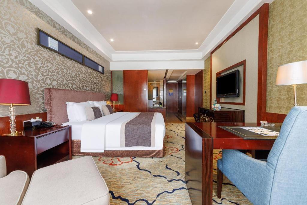 Eurasia International Hotel Dongguan  Exterior foto