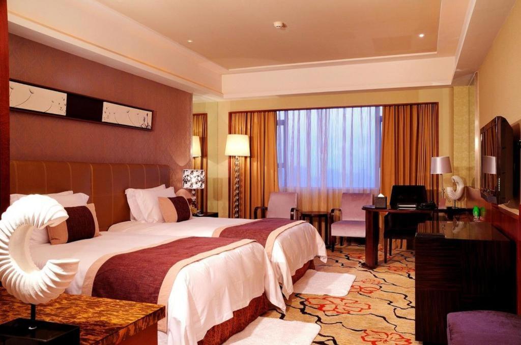 Eurasia International Hotel Dongguan  Exterior foto