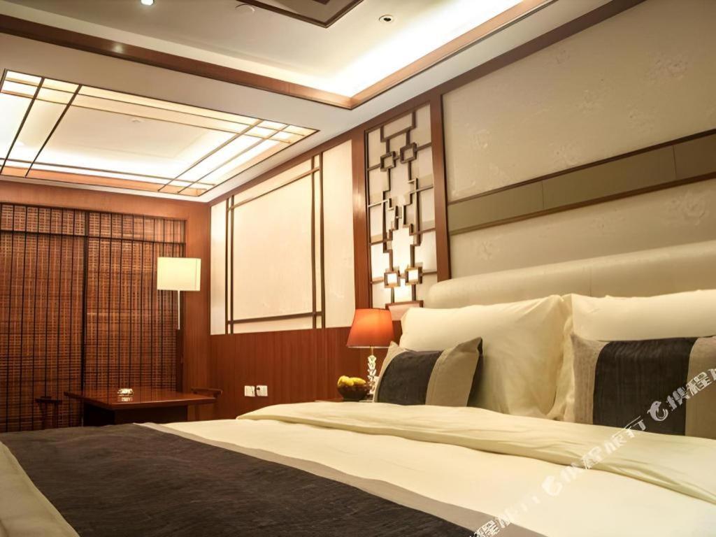Eurasia International Hotel Dongguan  Exterior foto